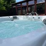 Harvest 1 - Yellowtop Country Park - Hot Tub - Yorkshire *