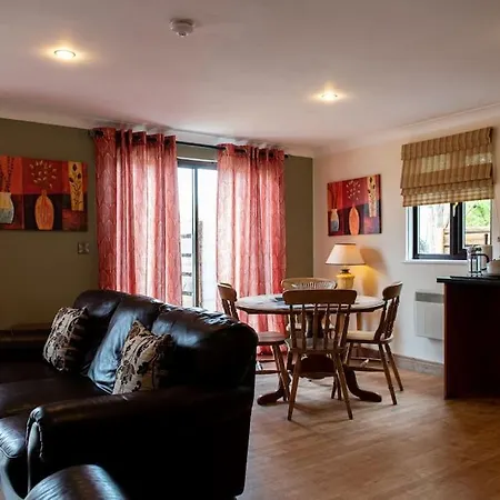 Harvest 1 - Yellowtop Country Park - Hot Tub - Yorkshire